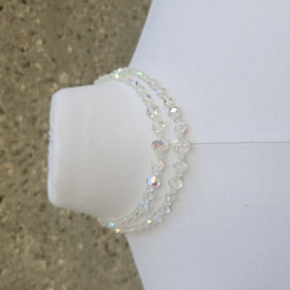 Vintage Jewelry - vintage crystal necklace